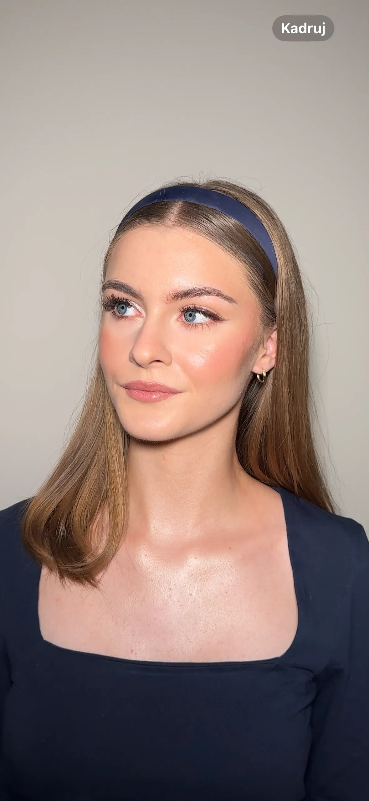 Delikatny makijaż upiększający cery trądzikowej Gdańsk